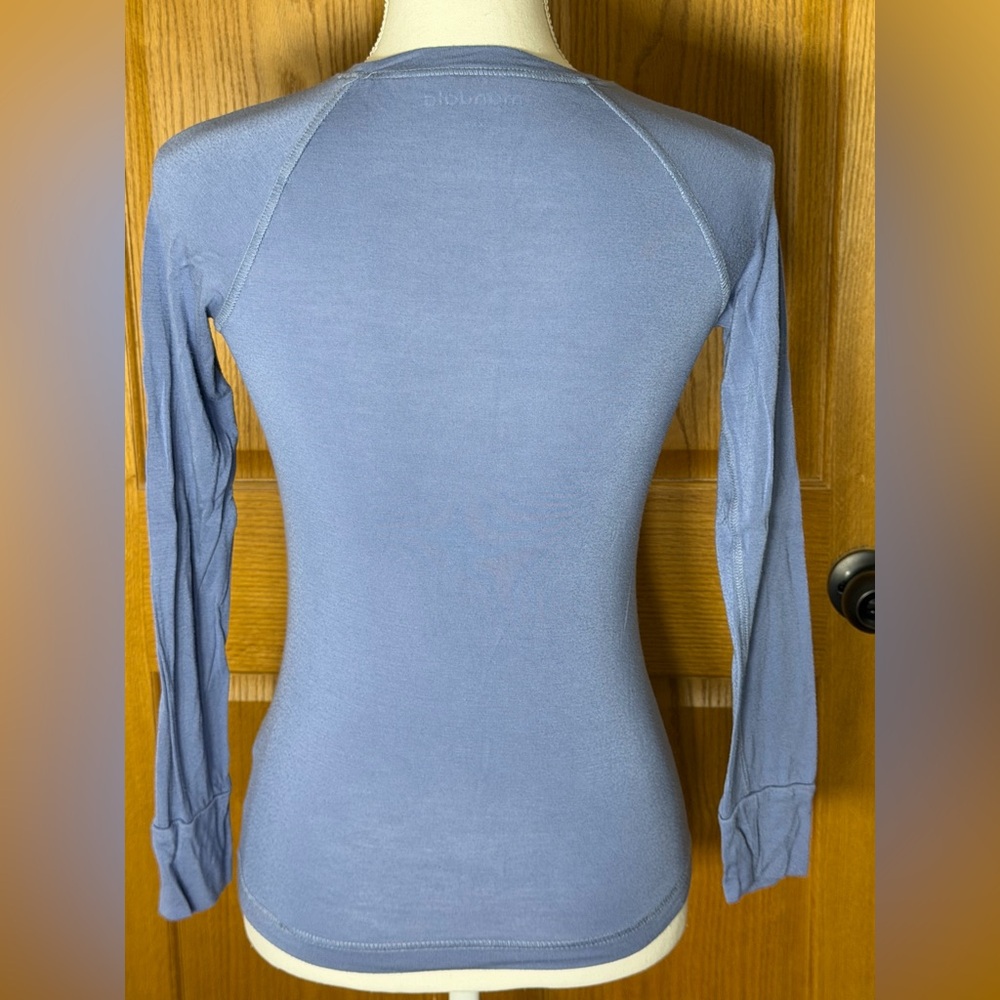 Mandala Under Scrub Long Sleeve in Periwinkle - Picture 2 of 3
